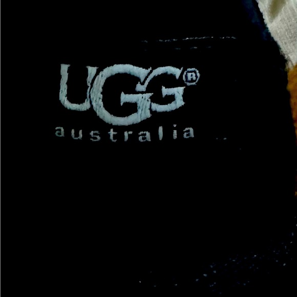 New UGG Youth 3 Black Classic Tall ll Boots 5229 Genuine Leather Sheepskin -$160 - Picture 2 of 10